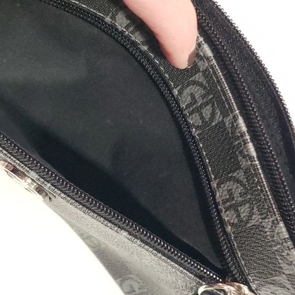 Giani Bernini Wristlet Clutch - Like New! - Picture 7 of 11